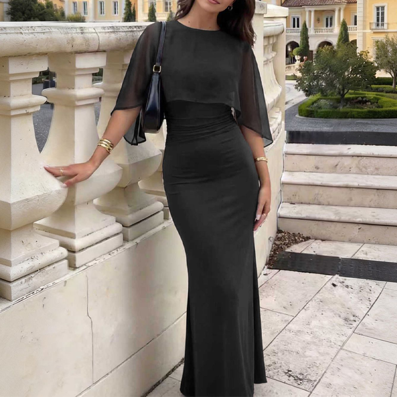 đ„ SĂ„ lĂ€nge lagret rĂ€cker â 50 % RABATT! AftonklĂ€nning med cape â flödande overlay, smickrande passform & perfekt för gala, bal & finmiddag đ
