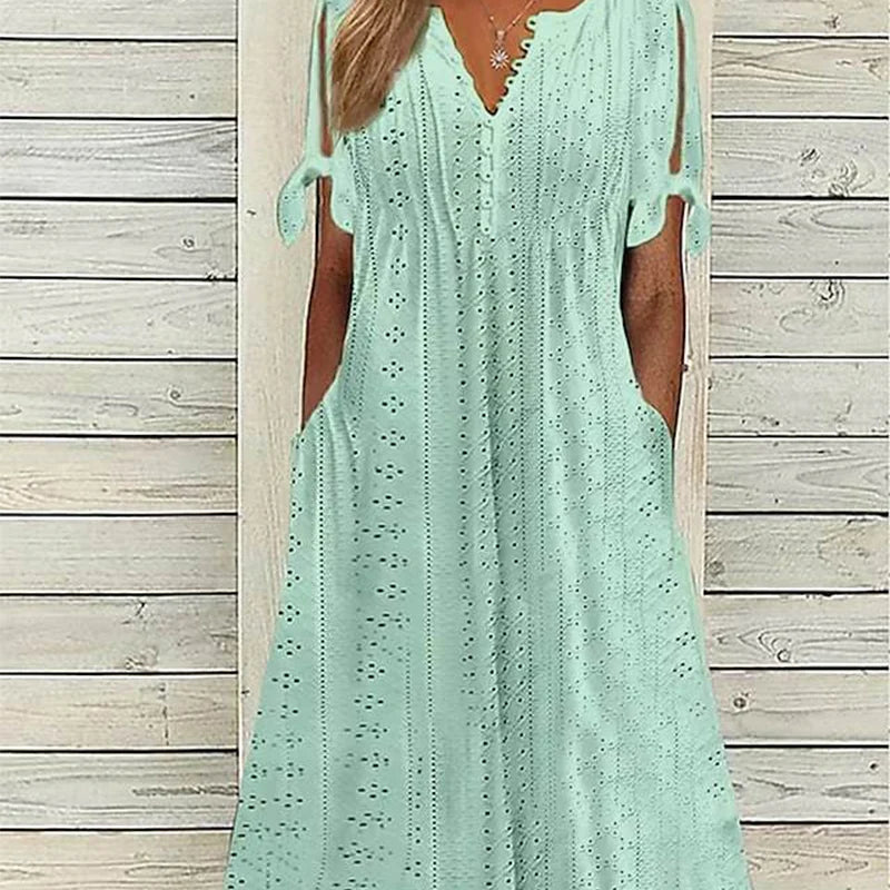 ⏰Begränsad tid 50% rabatt🌸 Elegant klänning med V-ringning och broderie anglaise för dam