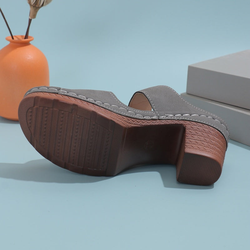 Snygga sandaler med öppen tå och hög klack för kvinnor