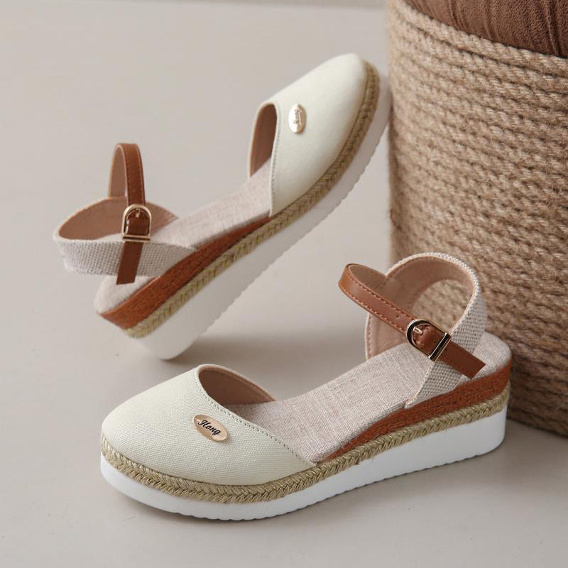 Dam Sandaler med Slutet Tå, Plattformsula, Kilklack & Spänne