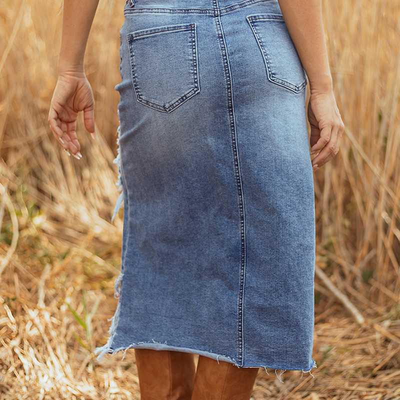 👗💙 50% RABATT! | Högmidjad Denimkjol med Slitningar – Trendiga Distress-detaljer & Asymmetrisk Fåll!