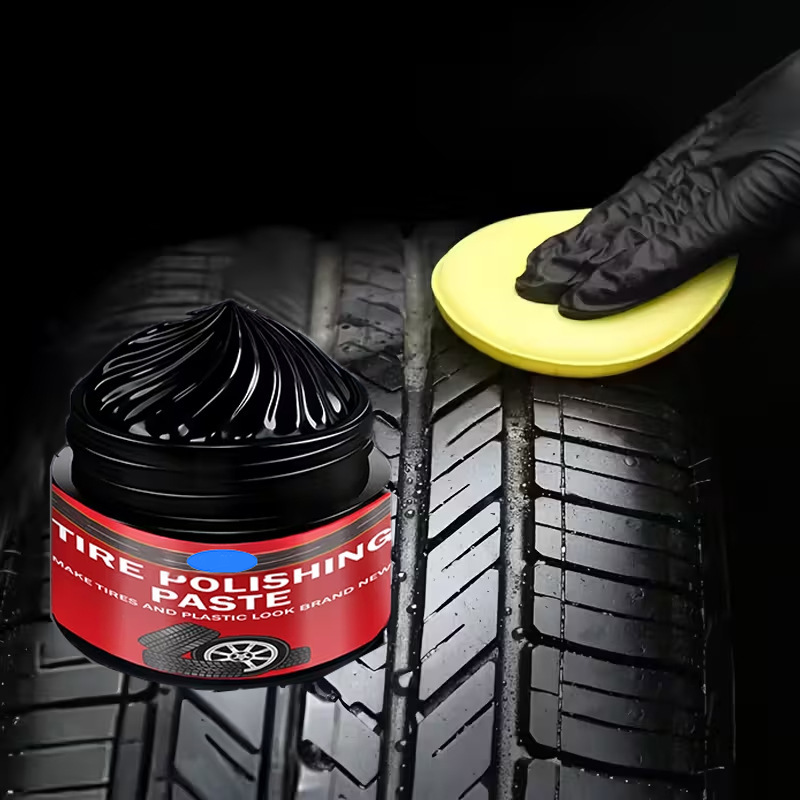 🔥 KÖP 2 FÅ 1 GRATIS! 🚗 Däck & Plast Restaureringspasta – Återfå Djup Svart Färg & Glans ✨