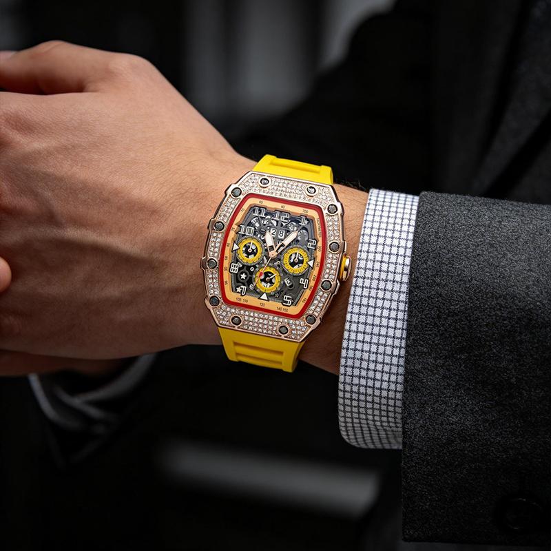 ⏳Begränsad tid 50 % Rabatt⏰Lyxbetonad herrklocka tunnformad modell strass diamanter⌚