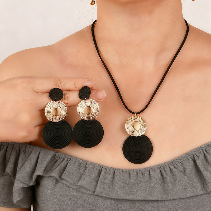 ✨ 50% RABATT NU! 💎 Modern Geometriskt Smyckesset – Guldpläterat, Lättvikts Platt Ormkedja & Matchande Örhängen – Chic & Elegant För Kvällsevenemang 🎁