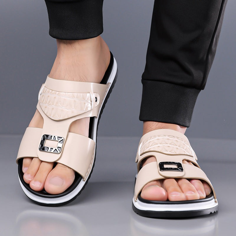 👞 50% RABATT! 💫 Herr konstläder slip-on sandaler – Andningsbar mesh & halksäker sula – Bekväm passform, perfekta för sommar, strand eller vardagspromenader 🏖️