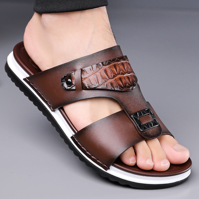 👞 50% RABATT! 💫 Herr konstläder slip-on sandaler – Andningsbar mesh & halksäker sula – Bekväm passform, perfekta för sommar, strand eller vardagspromenader 🏖️