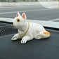 🐶 Søt hund-bobblehead – nikker i hver sving – 10 raser, myk plysj, gullkjede – sprer glede på hver biltur 🚗